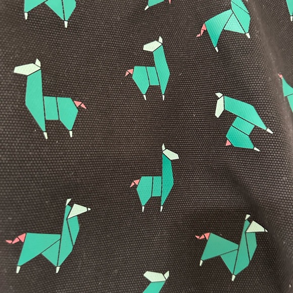 Fossil Origami Llama Print Canvas Shoulder Bag/ Tote - Picture 2 of 11